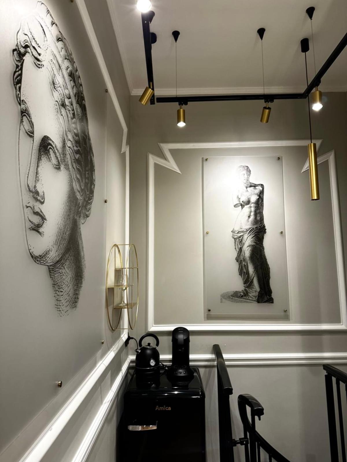 Cocon Parisien - Face A Louboutin - Chez Nicolas Exterior foto